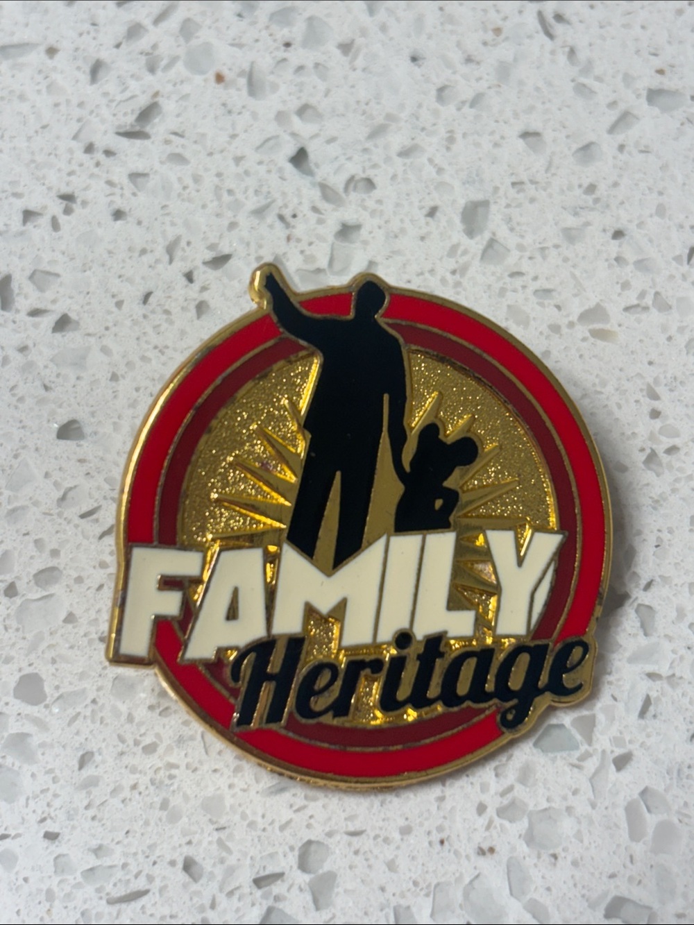 Disney Walt and Mickey pin 5 for 25$